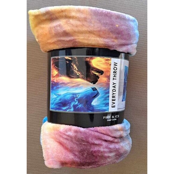 New Fire and Ice Mystical Wolves Plush Throw Blanket Gift Wolf Good and Evil NIP - Picture 3 of 3